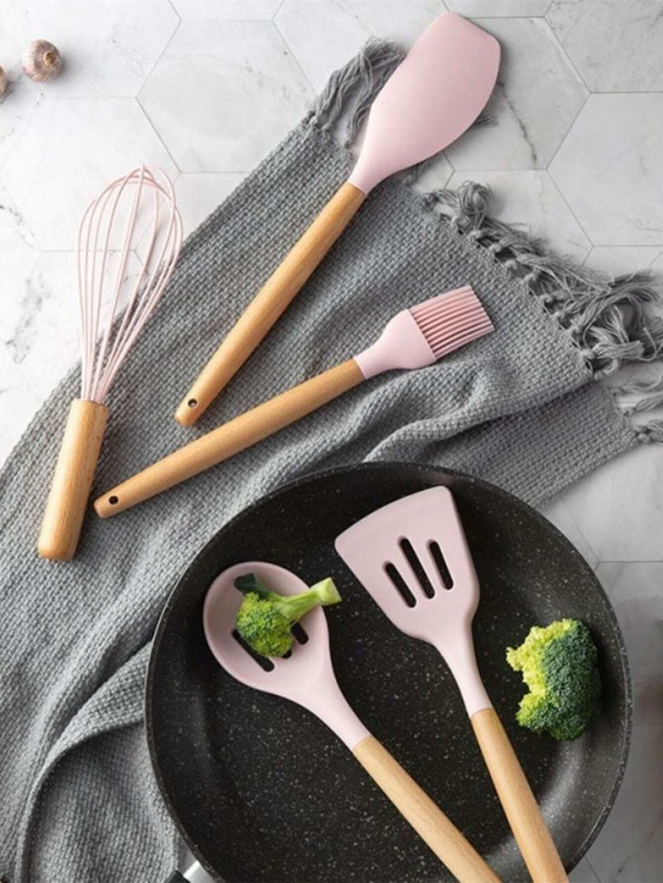 1Set of 12Piece/ 3Pcs/1Pcsilicone Cooking Utensil Set,Wood Handle Non-Stick Kitchen Gadget Tool Set for Kitchen