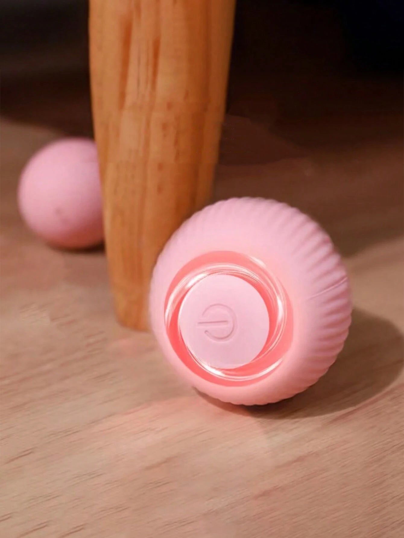 An Intelligent Rolling Ball Designed Specifically for Cats, Equipped with Smart Chip to Automatically Roll, an Amusing Toy for Kitties to Play and Kill Time, Not Suitable for Dogs